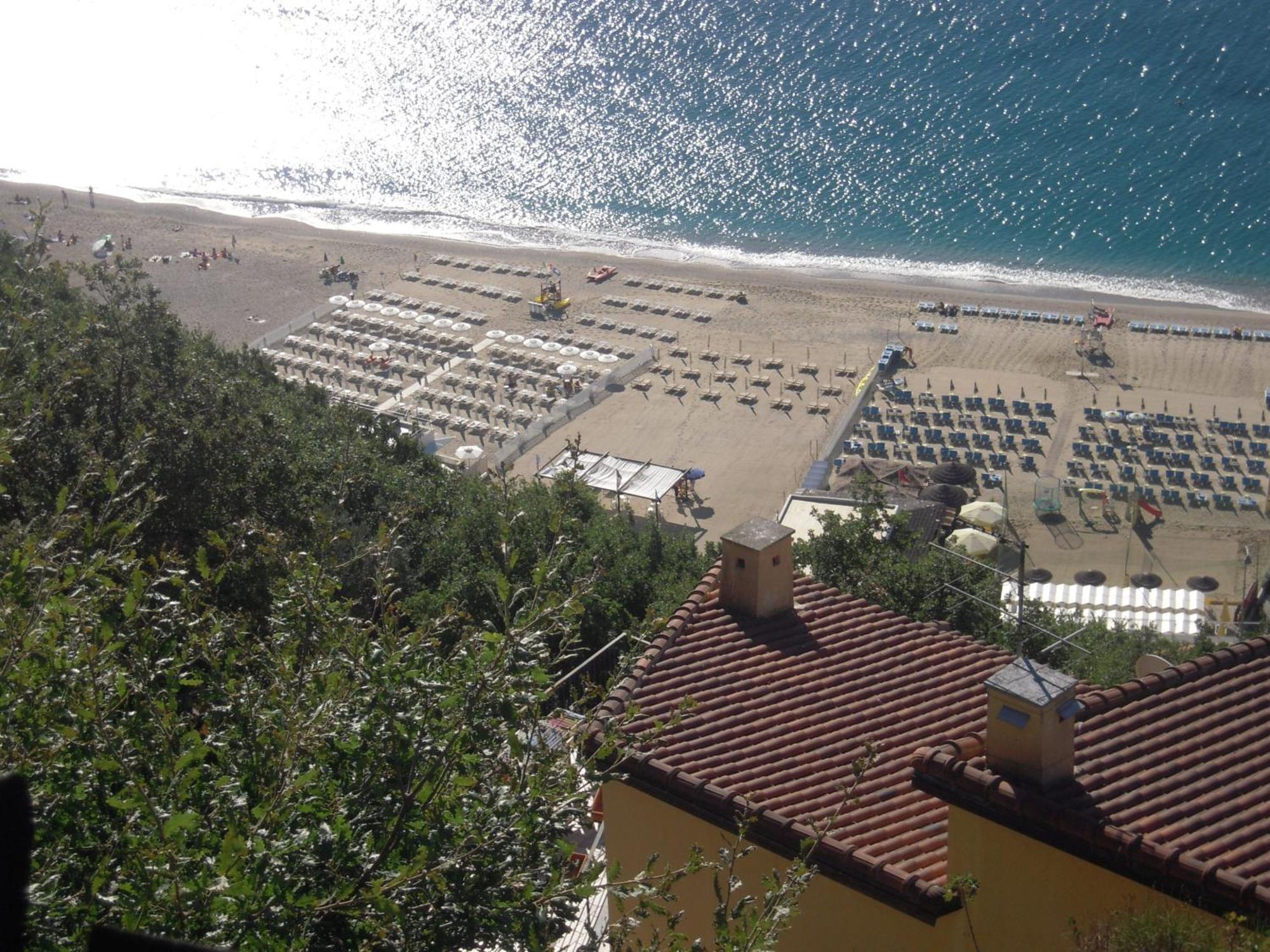 Hotel Claudio Bergeggi Exterior foto