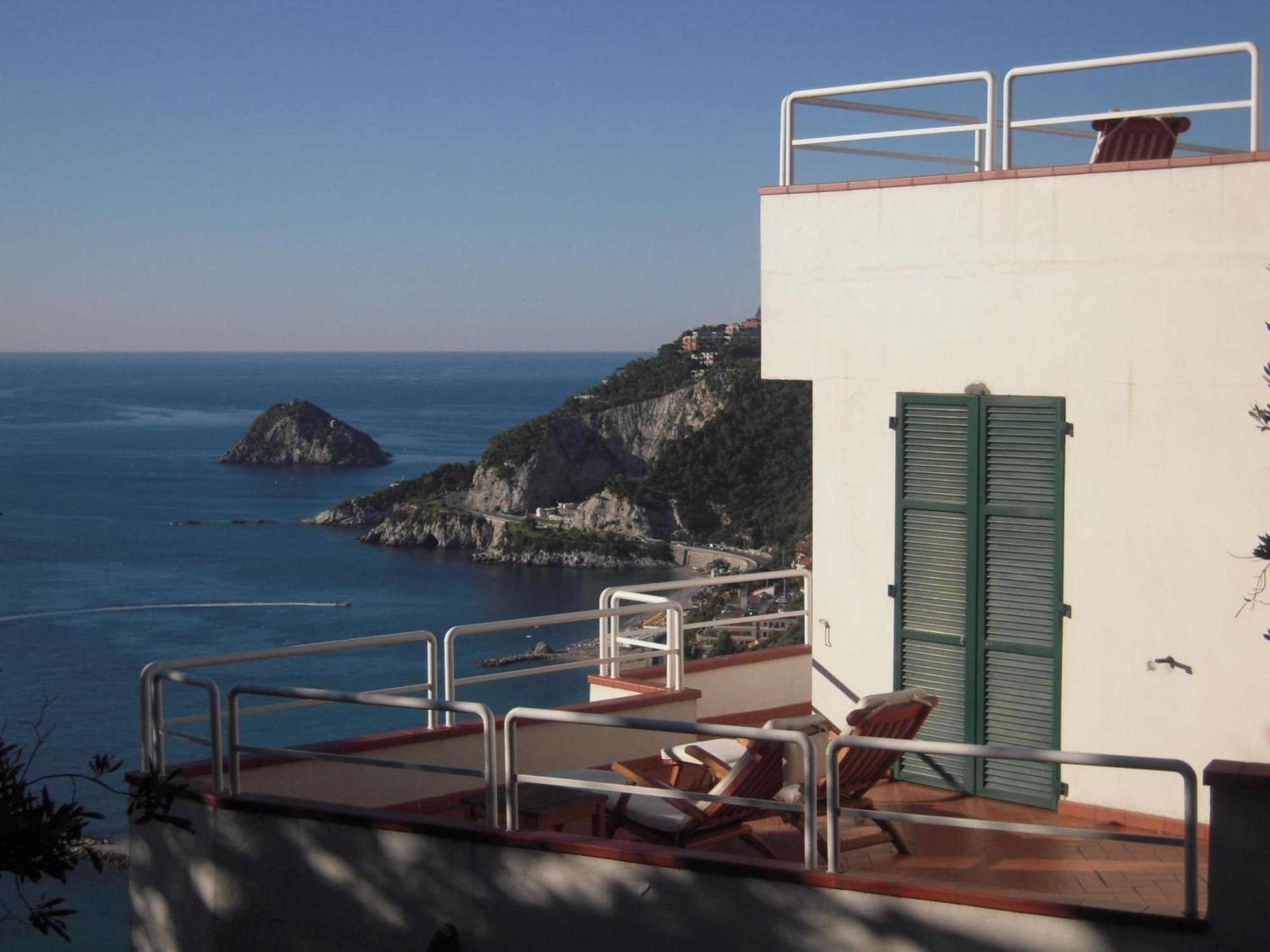 Hotel Claudio Bergeggi Exterior foto