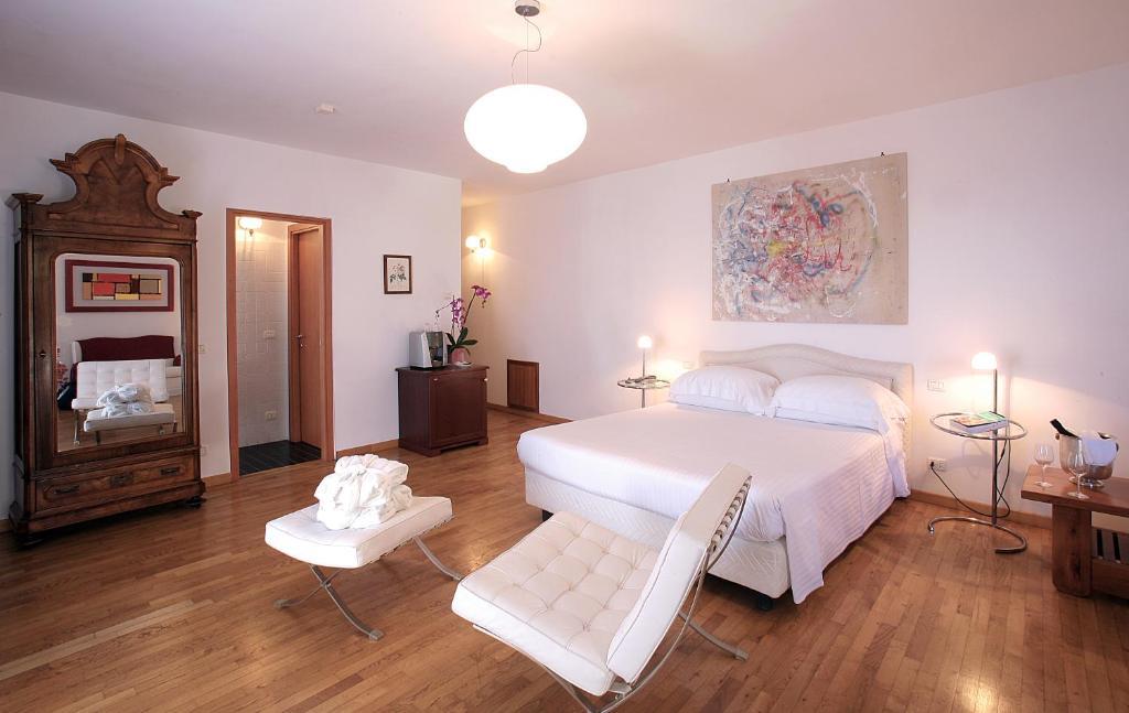 Hotel Claudio Bergeggi Quarto foto