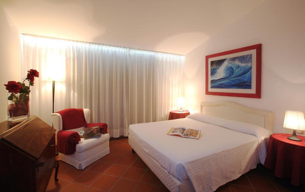 Hotel Claudio Bergeggi Quarto foto